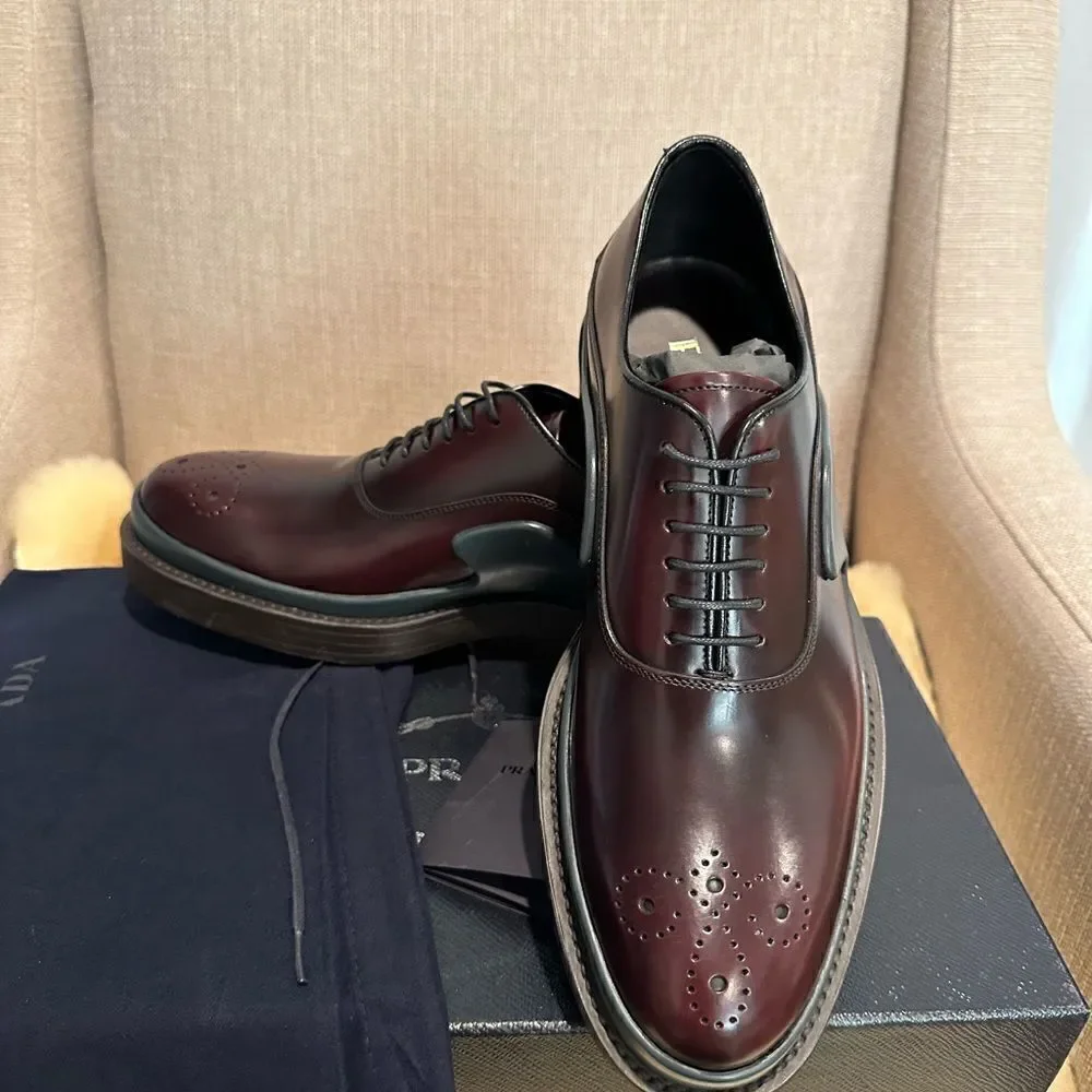 Prada round toe brushed leather oxfords size 6, EU 38,5-39